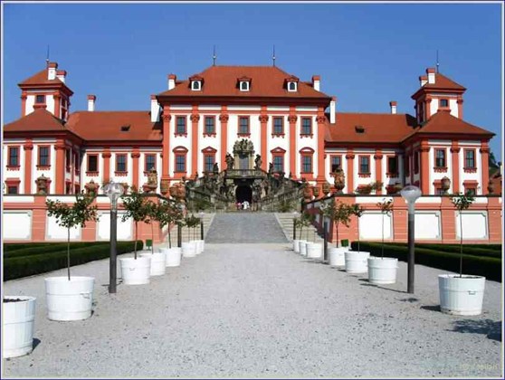 Troja Castle