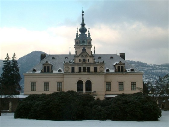 Velké Březno Castle