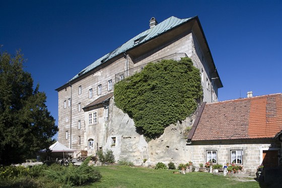 Houska Castle