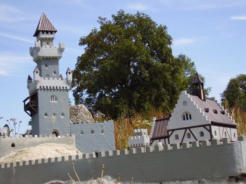 Fairytale Troškov Castle