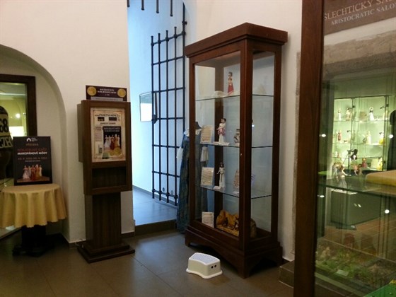 The Magical World of Marzipan Fashion – Chocolate Museum Tábor Sale E-shop