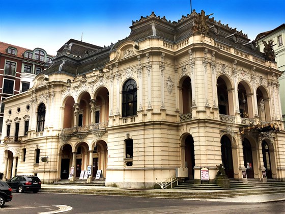 Karlovy Vary City Theatre